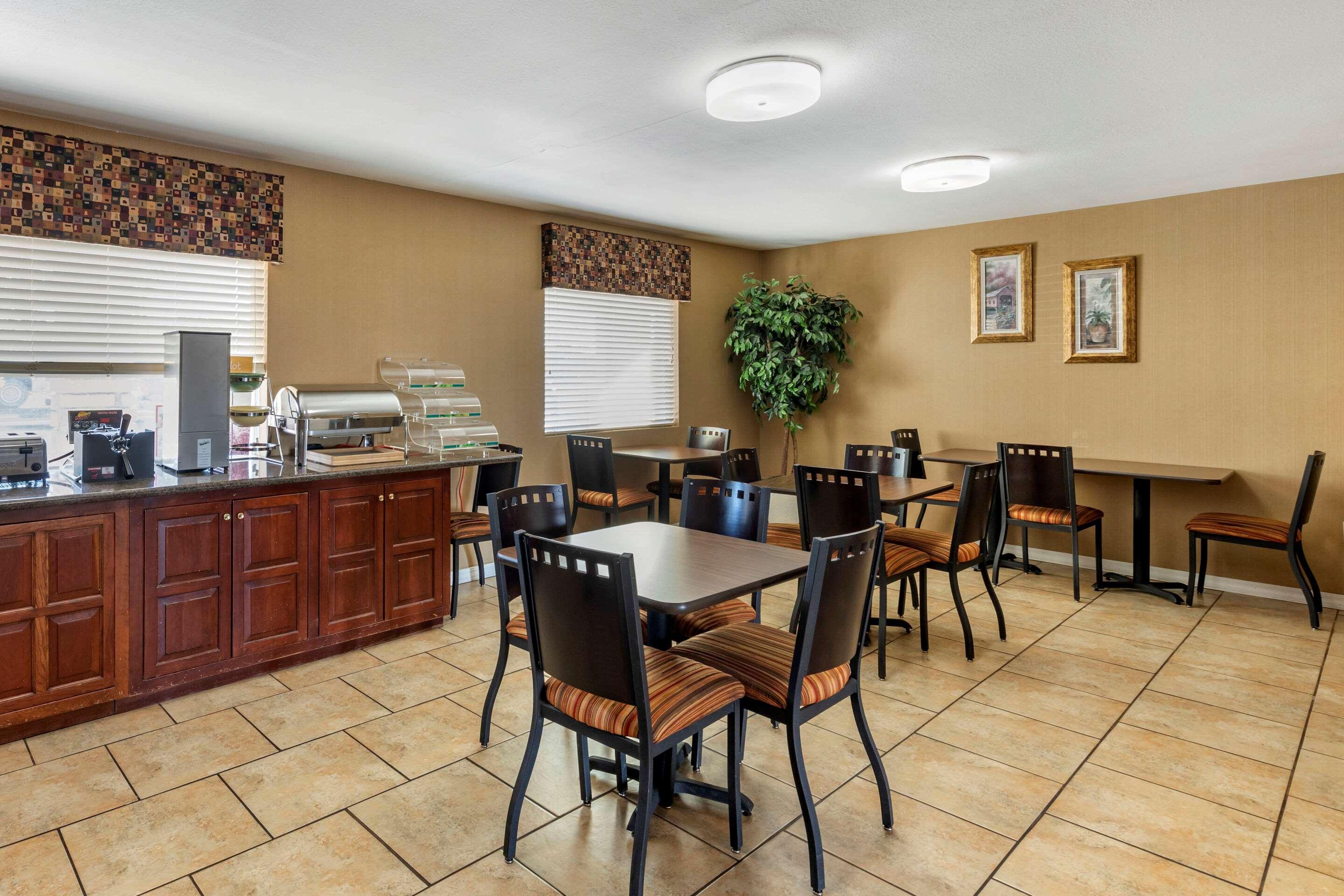 Quality Inn Russellville I-40 Zewnętrze zdjęcie